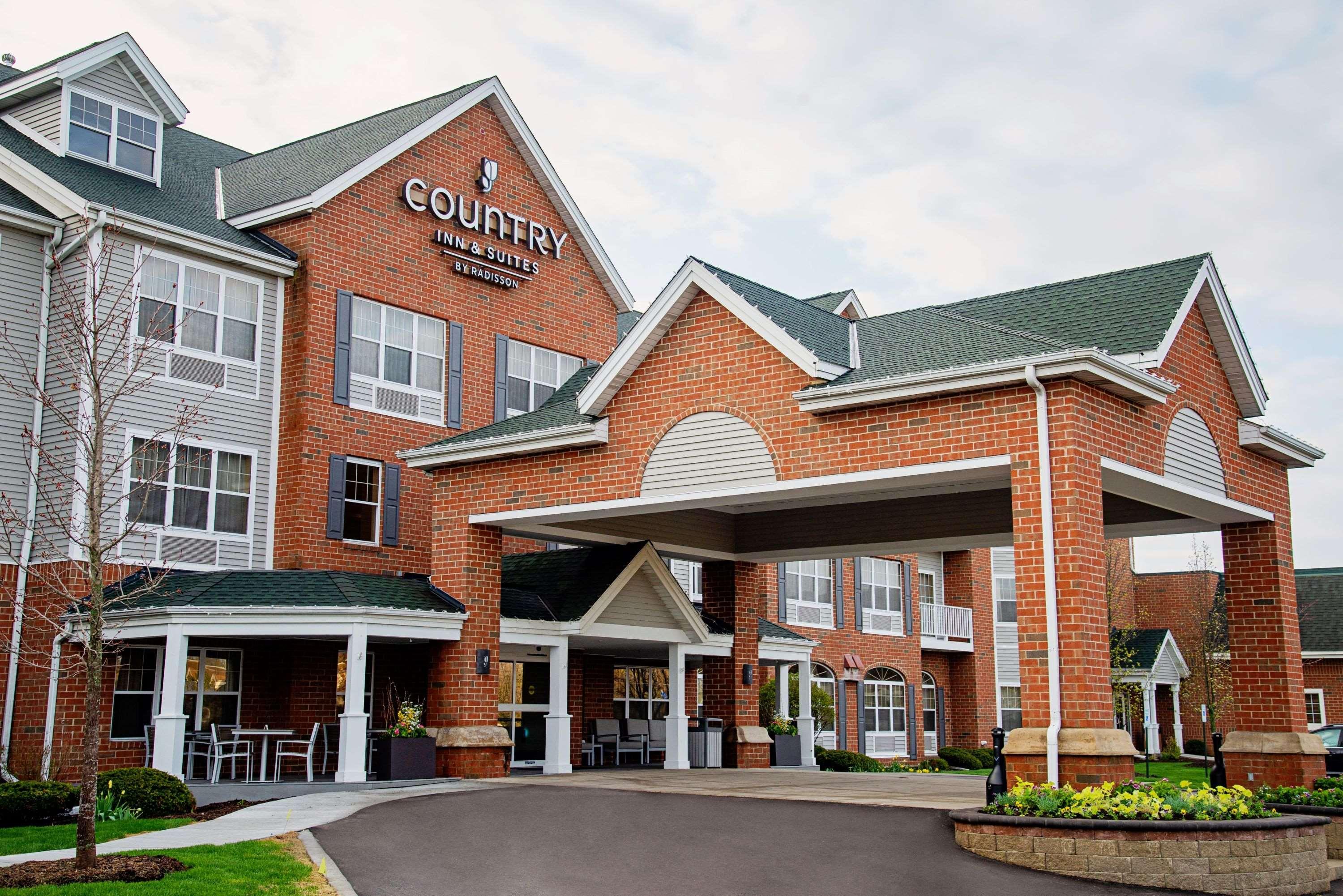 Hotel Country & By Radisson, Milwaukee West , Wi Brookfield