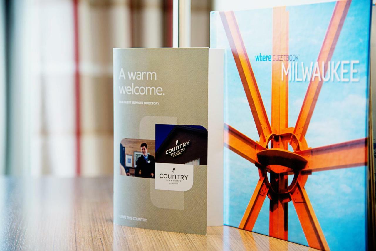 Country & By Radisson, Milwaukee West , Wi 3*